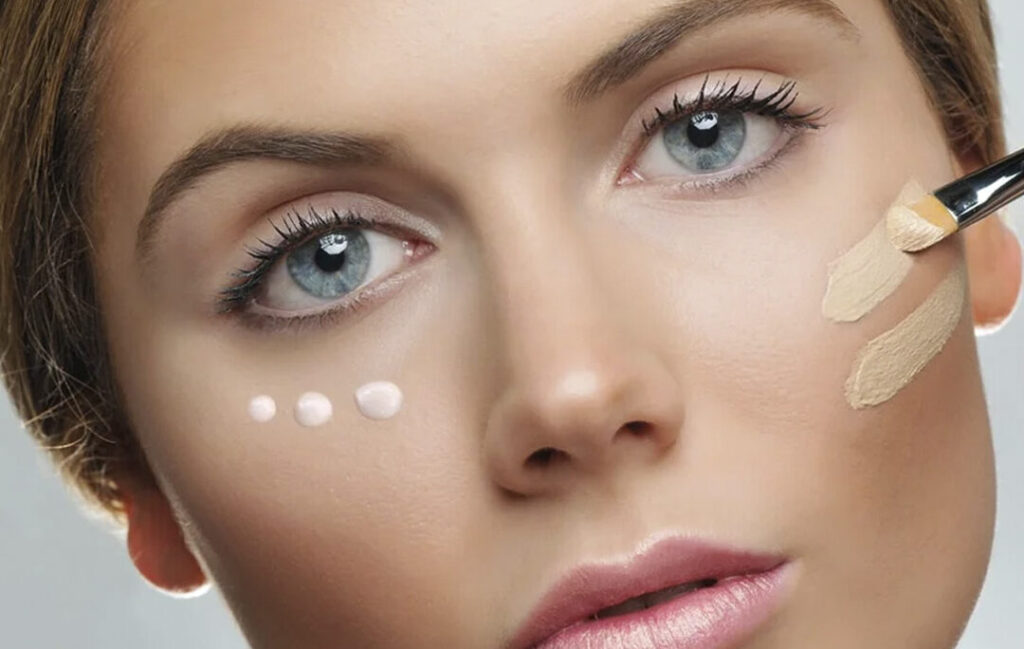 3 errores comunes al aplicar tu base de maquillaje 1 3 errores comunes al aplicar tu base de maquillaje