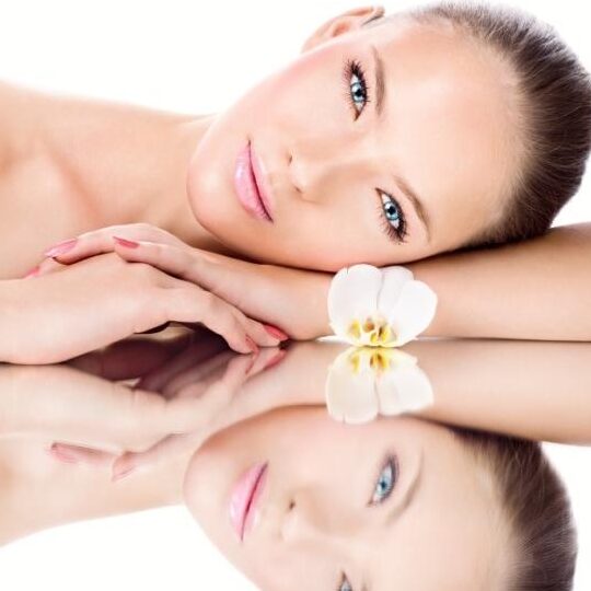 Hidratación al Natural: Descubre Cómo Mantener tu Piel Nutrida sin Productos Químicos 1 hidratacion al natural descubre como mantener tu piel nutrida sin productos quimicos